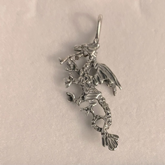 Jewelry - Vintage Sterling Silver Dragon charm